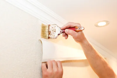 Pose de papier peint à Ménéac — revêtements muraux et toiles de verre